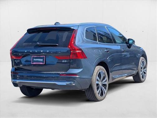 2022 Volvo XC60 B5 Inscription