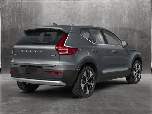 2025 Volvo XC40 B5 Plus Dark Theme