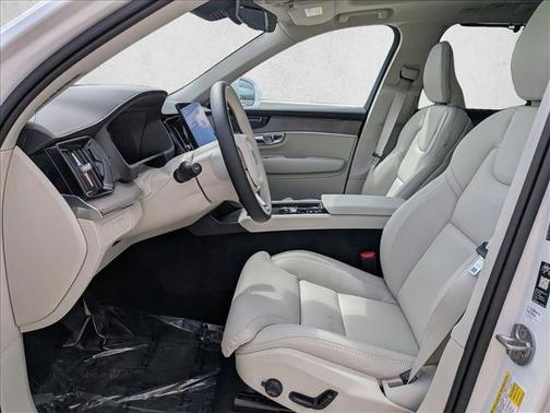Crystal White Pearl 2026 Volvo XC90 Plug-In Hybrid Ultra, T8 AWD, Electric/Gasoline, Bright, 7 Seats