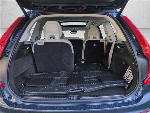 2023 Volvo XC90 Recharge Plug-In Hybrid T8 Ultimate Bright Theme 7-Seater