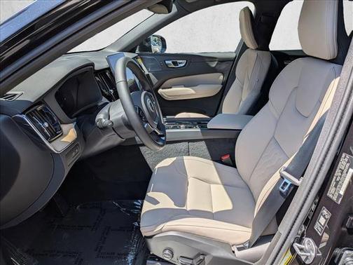 Onyx Black Metallic 2026 Volvo XC60 Plug-In Hybrid Plus, T8 AWD Electric/Gasoline, Dark