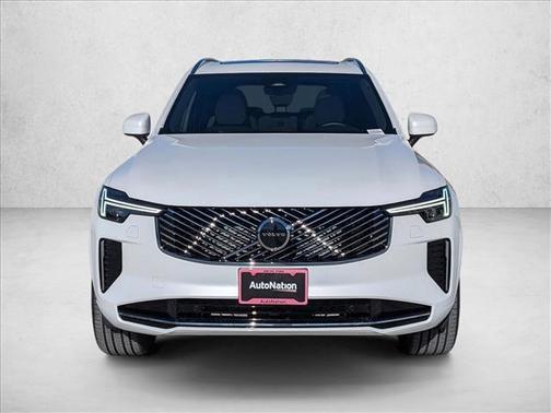 2026 Volvo XC90 B6 Core