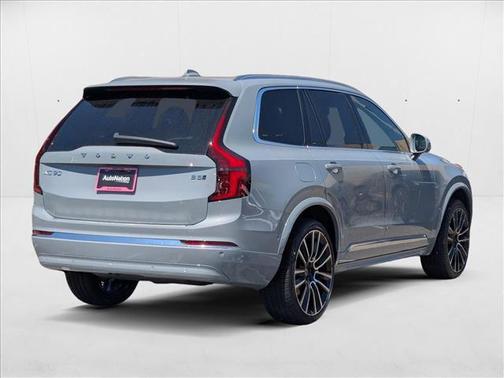 2025 Volvo XC90 B5 Plus 6-Seater