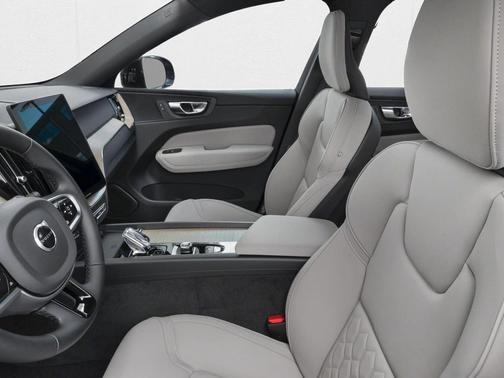 Denim Blue Metallic 2026 Volvo XC60 B5 Ultra Black Edition