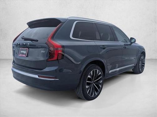 2026 Volvo XC90 B5 Plus 7-Seater