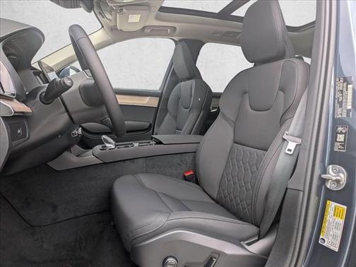 2026 Volvo XC90 B5 Plus 7-Seater