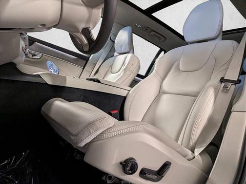 2026 Volvo XC90 Plug-In Hybrid T8 Ultra 7-Seater