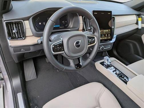 2026 Volvo XC90 Plus, B6 AWD Gas (mild hybrid), Gasoline, Bright, 7 Seats