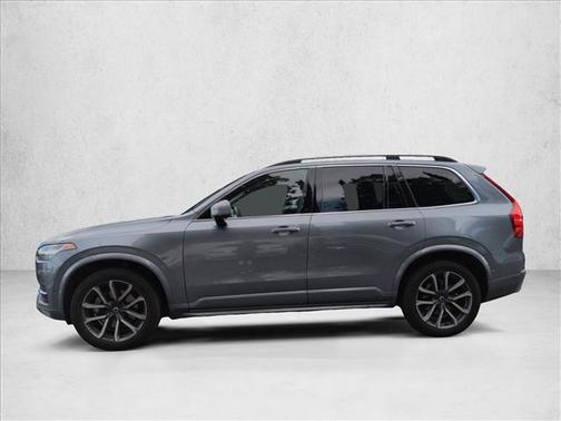 2019 Volvo XC90 T6 Momentum