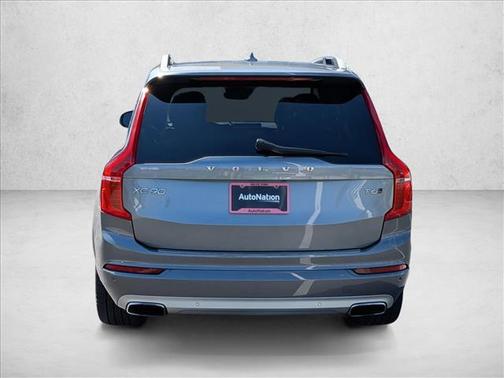 2019 Volvo XC90 T6 Momentum