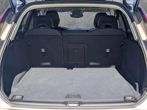 2025 Volvo XC60 B5 Core