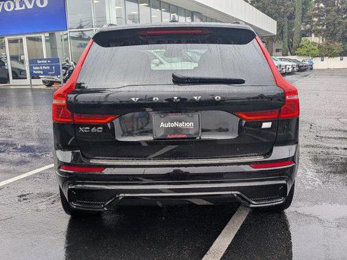 Onyx Black Metallic 2024 Volvo XC60 Recharge Plug-In Hybrid T8 Ultimate Dark Theme