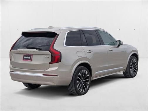 2026 Volvo XC90 Plug-In Hybrid T8 Plus 7-Seater