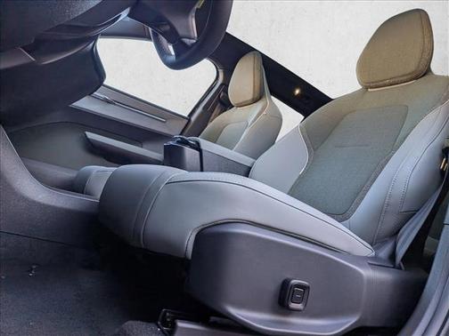 2026 Volvo EX30 Plus Twin Motor Performance, Fully electric