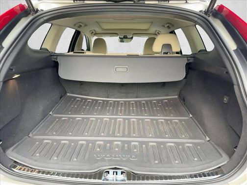 2017 Volvo XC60 T5 Inscription