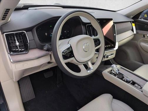 2026 Volvo XC90 Ultra, B6 AWD Gas (mild hybrid), Gasoline, Bright, 7 Seats