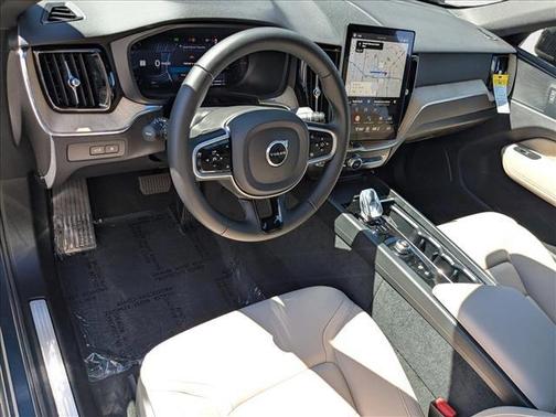 2026 Volvo XC60 Plug-In Hybrid T8 Plus