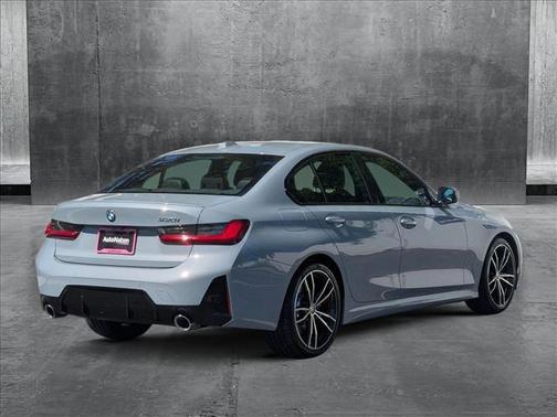 2024 BMW 330 i