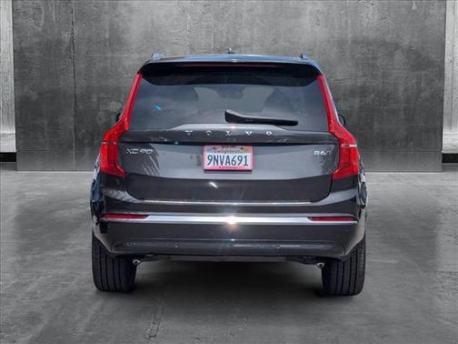 2025 Volvo XC90 B6 Plus 7-Seater