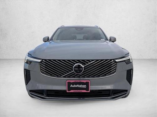 2026 Volvo XC90 B5 Plus 7-Seater