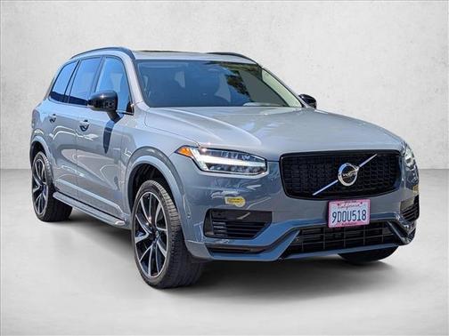 Thunder Grey Metallic 2023 Volvo XC90 Recharge Plug-In Hybrid T8 Plus Dark Theme 7-Seater