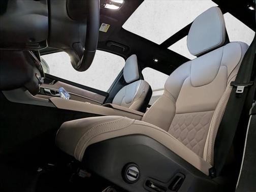 2026 Volvo XC90 Plus, B6 AWD Gas (mild hybrid), Gasoline, Bright, 7 Seats