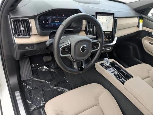 2026 Volvo XC90 Plug-In Hybrid T8 Plus 7-Seater