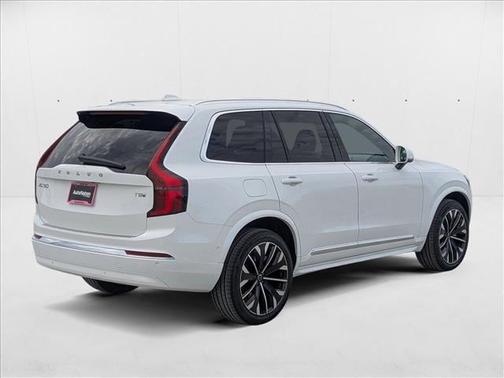 2026 Volvo XC90 Plug-In Hybrid T8 Plus 7-Seater