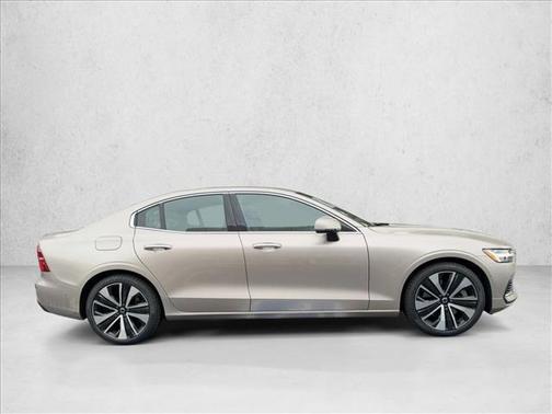 2023 Volvo S60 Recharge Plug-In Hybrid T8 Ultimate Bright Theme