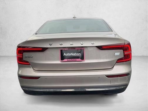 2023 Volvo S60 Recharge Plug-In Hybrid T8 Ultimate Bright Theme