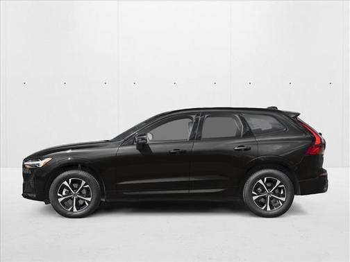 Onyx Black Metallic 2026 Volvo XC60 B5 Ultra