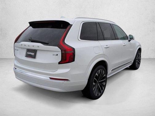 Crystal White Pearl 2026 Volvo XC90 Plus, B5 AWD Gas (mild hybrid), Gasoline, Bright, 7 Seats