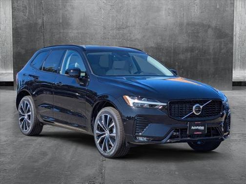 2025 Volvo XC60 Plus