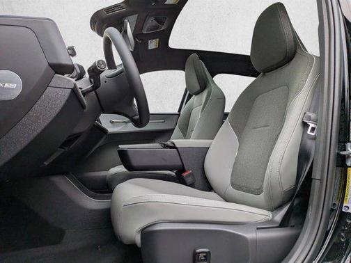Onyx Black Metallic 2026 Volvo EX30 Plus Twin Motor Performance, Fully electric