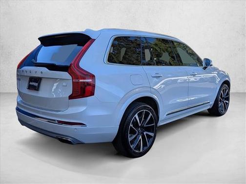 Crystal White Metallic 2021 Volvo XC90 Recharge Plug-In Hybrid T8 Inscription Expression 7 Passenger