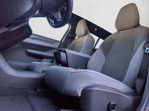 Onyx Black Metallic 2026 Volvo EX30 Ultra Twin Motor Performance, Fully electric