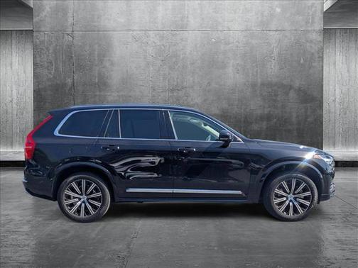 2022 Volvo XC90 T6 Inscription
