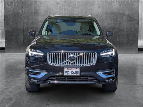 2022 Volvo XC90 T6 Inscription