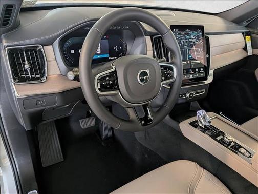 2026 Volvo XC90 Plus, B5 AWD Gas (mild hybrid), Gasoline, Bright, 6 Seats