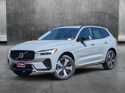 2025 Volvo XC60 Plug-In Hybrid T8 Core