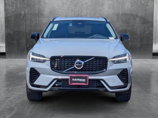 2025 Volvo XC60 Plug-In Hybrid T8 Core