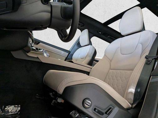 Denim Blue Metallic 2026 Volvo XC90 Plus, B6 AWD Gas (mild hybrid), Gasoline, Bright, 7 Seats