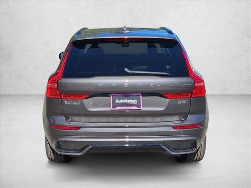 2025 Volvo XC60 B5 Core
