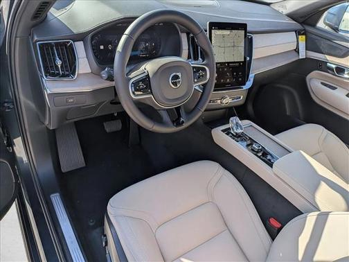 2026 Volvo XC90 B5 Plus 7-Seater