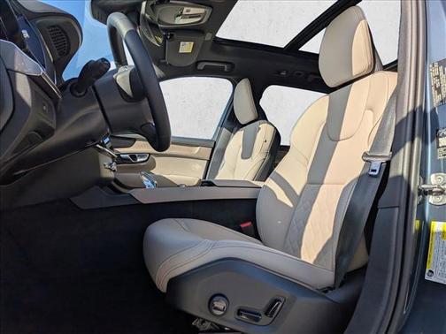 2026 Volvo XC90 B5 Plus 7-Seater