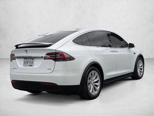 2018 Tesla Model X 75D