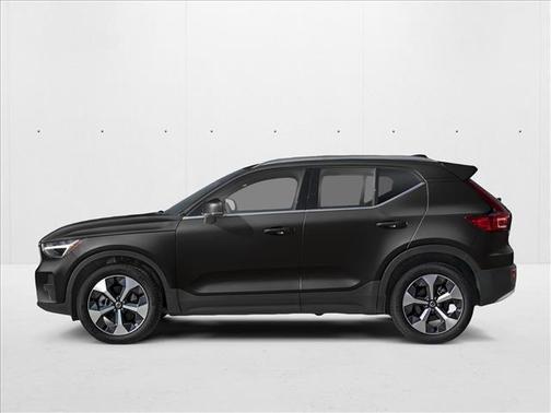 Onyx Black 2026 Volvo XC40 Core, B5 AWD Gas (mild hybrid), Dark