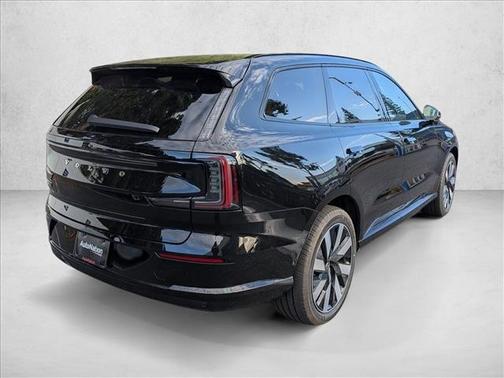 Onyx Black Metallic 2026 Volvo EX90 Ultra, Twin Motor, Fully electric, 6 Seats