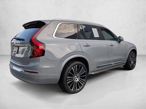 2025 Volvo XC90 B6 Core
