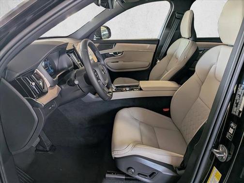 Onyx Black Metallic 2026 Volvo XC90 Plug-In Hybrid Plus, T8 AWD, Electric/Gasoline, Bright, 6 Seats